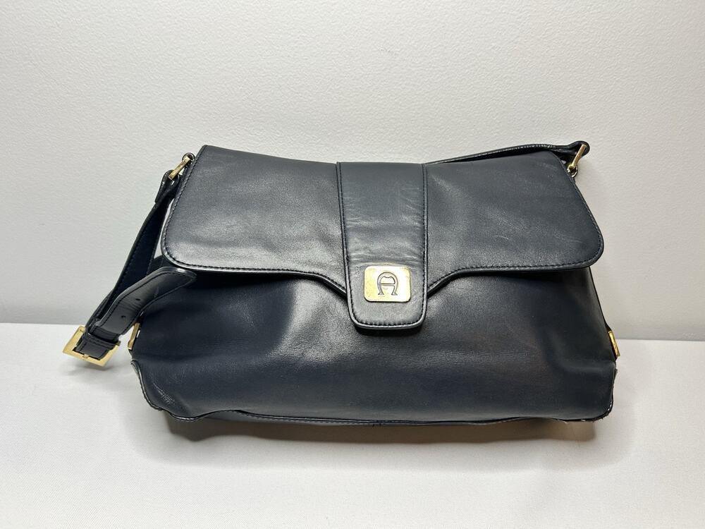 Vintage Etienne Aigner Navy Leather Shoulder Bag Gold A Logo Flap Purse